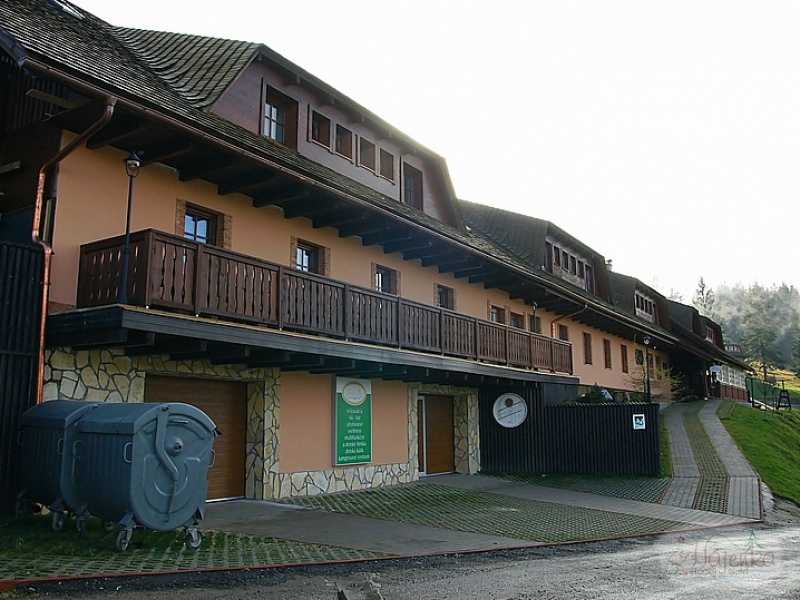 Hotel Hájenka - Ubytovanie v Zóne Snow Makov-Kasárne